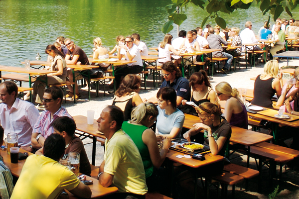 Muenchen-Seehaus-Englischer-Garten-2