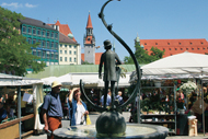 Muenchen-Viktualienmarkt-Valentin190